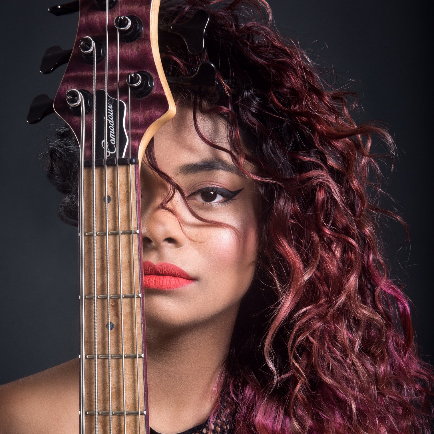 The Tips and Tricks of Slapping and Popping Your Bass by Mohini Dey |  LivDemy